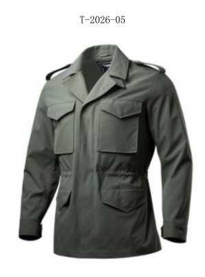 Men's multi-pocket top made of recycled materials